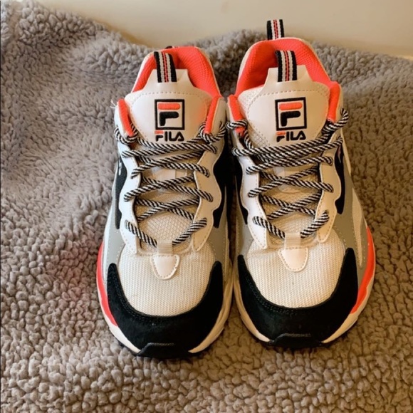 I am selling pink, black and white fila sneakers! - Picture 2 of 2